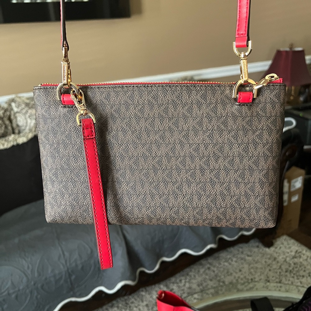 Michael Kors Maisie 3 in 1 Tote Set Bright Red - Picture 7 of 9